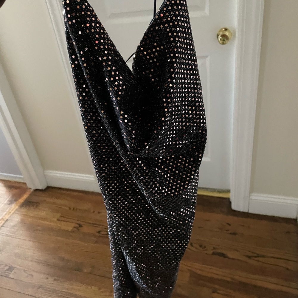 princess polly sparkly formal dress drooping neckline open back size small
